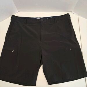 IZOD Golf Shorts Men's Black 42 Quick-Dry Cargo Pockets